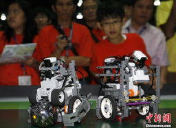 《BOTSU》机器人笑料百出，体育竞技新花样来袭！