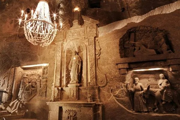 探寻阿彻威尔奇妙冒险园的神秘入口！