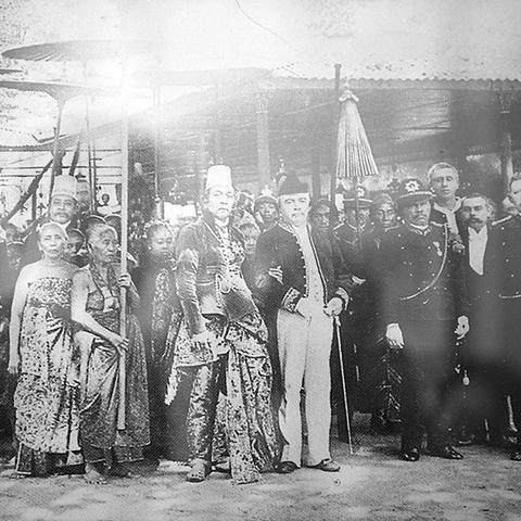 《苏丹宫廷礼仪指南：铜读物独家获取攻略》