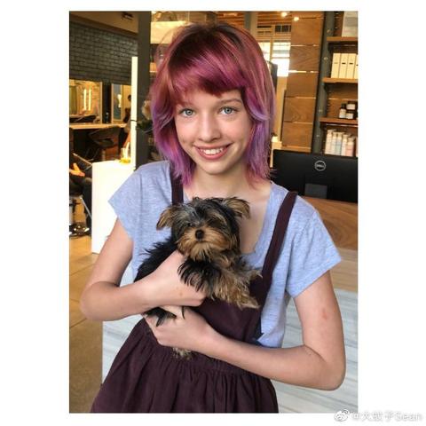 《生化危机9》双视角揭秘：一场视觉盛宴，你更偏爱哪一种？