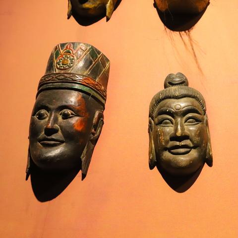 《吃人头陀藏身之谜:明末渊虚之羽盗墓贼首寻踪记》 《吃人头陀藏身之谜:明末渊虚之羽盗墓贼首寻踪记》