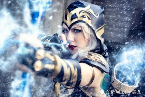 《英雄联盟》COS大赏：还原英雄风采，玩家同台竞技！