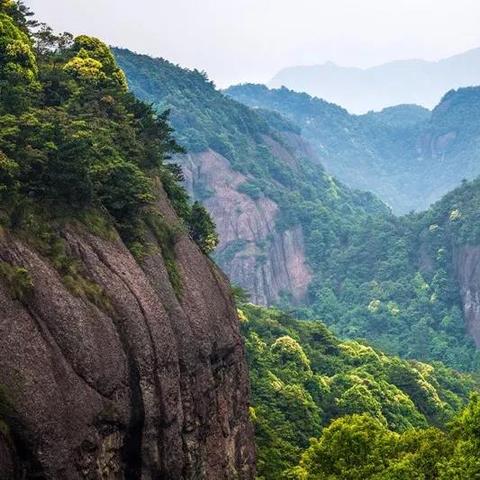 《绝晓》PS5版实机演示：国产虚幻5引擎下的战斗奇观揭秘！