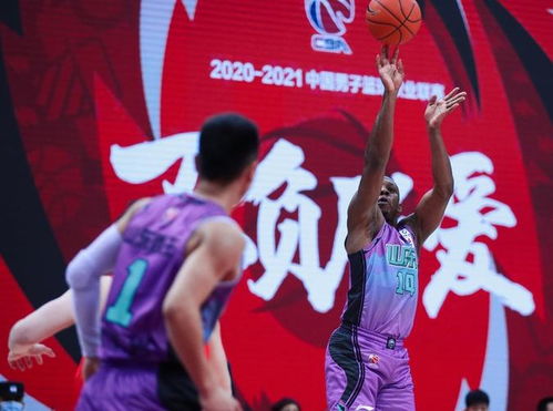 王以太《街头篮球》直播首秀：逆时开火，今晚7点热血开战！