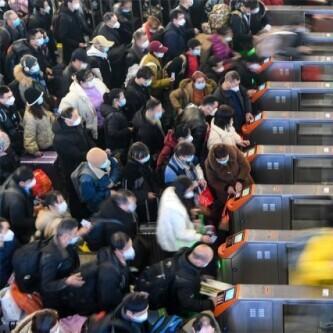 恋爱养成游戏盘点：2023热门新游推荐，不容错过的甜蜜之旅