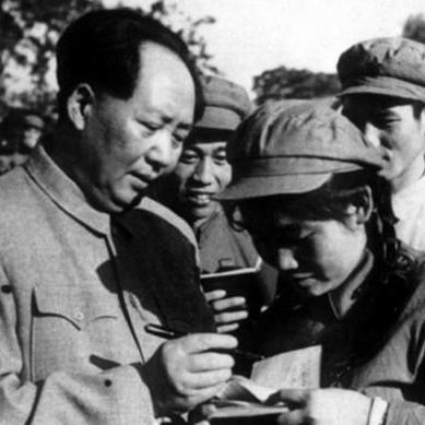 《热血狂潮！鲜血游戏排行，盘点最受欢迎的刺激玩法》