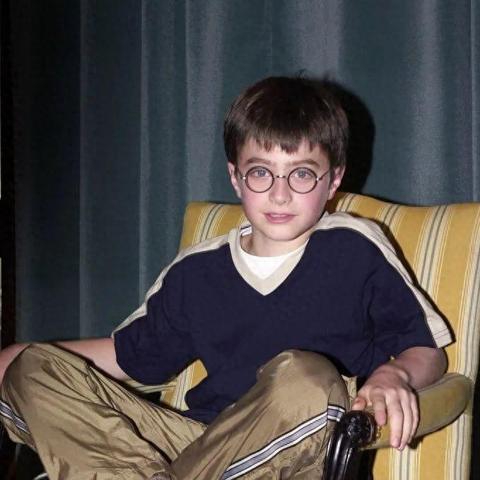 《起源石巨人之谜：地下城冒险新篇章》