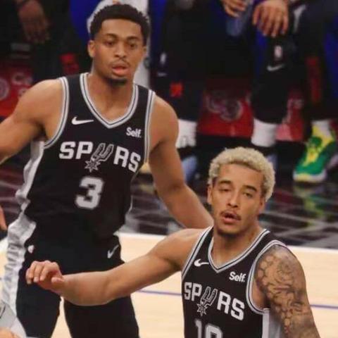 《战术游戏巅峰对决：人气排行榜揭晓！》