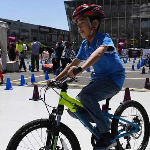 《自行车游戏盘点：十大热门必玩，哪款才是你的菜？》