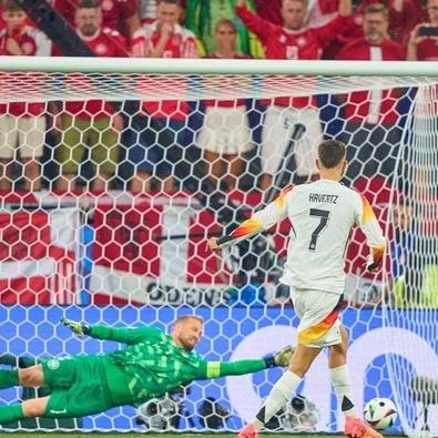 《重返帝国》S4赛季英雄荣耀归来！战维京，巅峰对决！