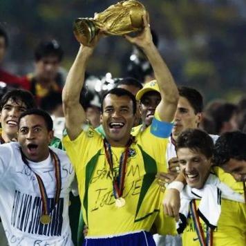 《2023年度热门竞速游戏排行：盘点最新速度之巅》