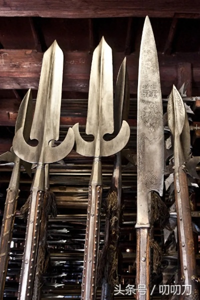 《三国军械库：独家揭秘，如何打造无敌装备库》