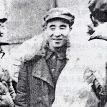 《热门战争游戏盘点：下载量爆棚的战神之作》