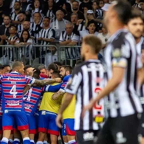 《再战巅峰！2：金色传说绝境求生攻略揭秘》