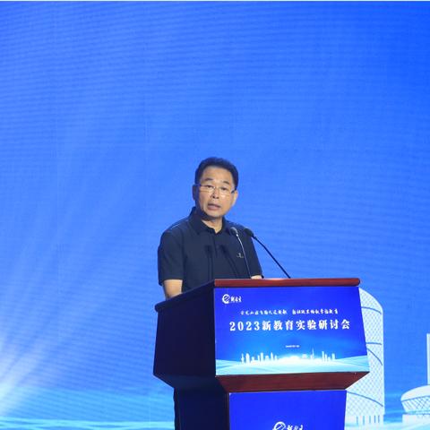 《盘点2023：最受欢迎的教育游戏推荐》
《热门教育游戏大集合，孩子学习新伙伴》
《探索教育游戏新潮流：热门榜单揭晓》
《玩中学！2023年度热门教育游戏盘点》
《教育游戏精选：热门推荐，助力孩子成长》