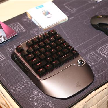 《手柄控必看！十大经典游戏，手柄操作更畅快》