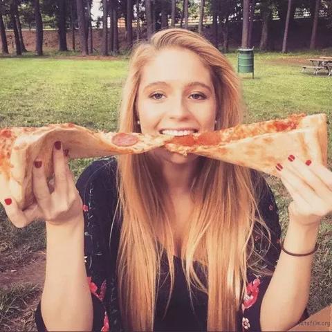 《无麸披萨秘籍：专为麸质敏感者打造》