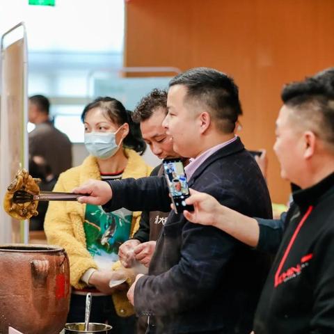 《热辣新游盘点：2023年最受欢迎美食游戏大揭秘》
《美食游戏排行榜：最新爆款美食游戏推荐》
《尝鲜必看！2023年度人气美食游戏盘点》
《美食游戏狂潮来袭：盘点最新热门美食游戏》
《一网打尽！2023年最受欢迎美食游戏推荐》