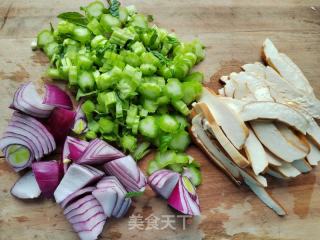 《大头菜历险记：探寻珍馐菜谱秘境》