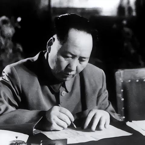 《最终幻想7》玩家请假狂刷，父亲助力通关！