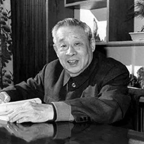 《破枷攻略揭秘：背后灵第四章全解析》