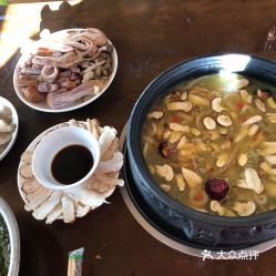 鸣沙客栈独家秘制：杨梅酒制作攻略，轻松解锁美味新境界