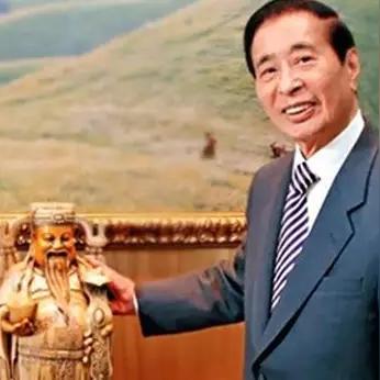 奇点时代股市攻略揭秘：掌握盈利绝技，轻松驾驭市场风云