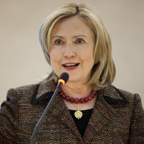 2024年度热门互动小说盘点：揭秘最受玩家追捧的趣味游戏排行