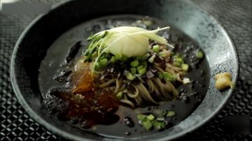 日式冷荞麦面飨灵配音解析，深度揭秘属性攻略