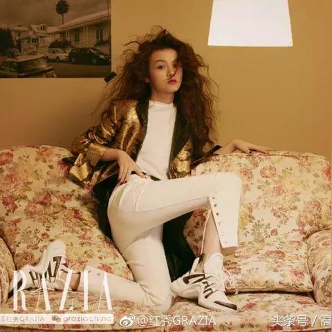 热门美少女游戏盘点：揭秘最受欢迎的十大佳作，畅玩指数飙升！