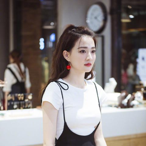 恋爱游戏盘点：揭秘热门玩法，解锁恋爱游戏新境界