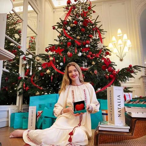 解锁翘爷到访：揭秘动物餐厅独特条件攻略