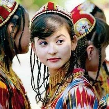 《难题攻略》揭秘：第2关通关秘籍，谁通关最快？技巧分享！