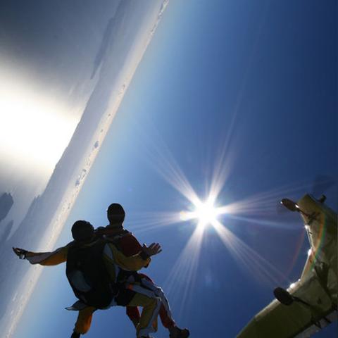 夕阳热气球阵容攻略：打造强力组合，解锁高级阵容秘籍