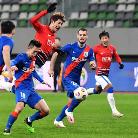 热力推荐：足球游戏巅峰之作，体验极致竞技魅力