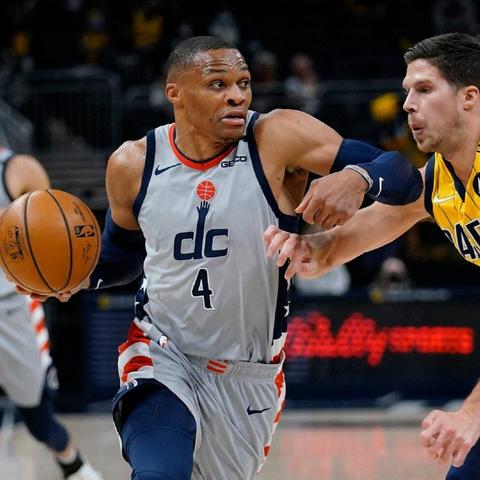 球星晋升攻略揭秘：最强NBA阵容搭配技巧全解析