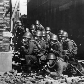 《古代战争救世主》后期装备精配指南：揭秘最强属性搭配攻略