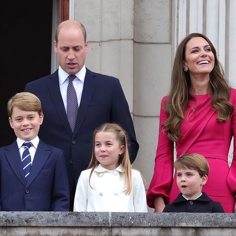 纯白和弦夏洛特攻略：深度解析，掌握无敌技巧