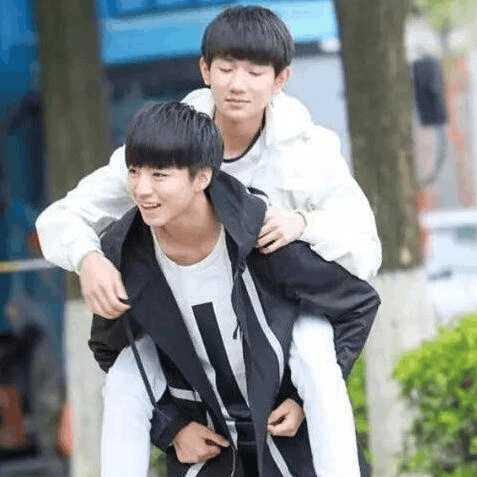 《悬空城》新玩法深度解析：个性策略共舞，体验升级新境界