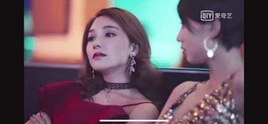 美女环绕惊慌失措，浩浩妈揭秘游戏试玩真相