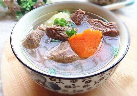 三花淡奶牛肉汤秘制配方，轻松学会家常美味