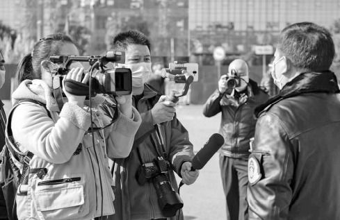 免费加速+海量资源，全新雷达中心，兵人大战升级版！