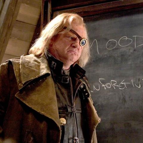 贝拉技能全解析：掌握不可饶恕咒的奥义与实战技巧