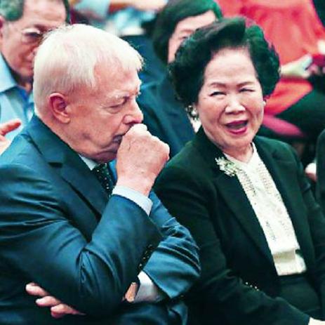 破解副本第十关：掌握“闪烁之光”通关秘籍，轻松解锁胜利之门