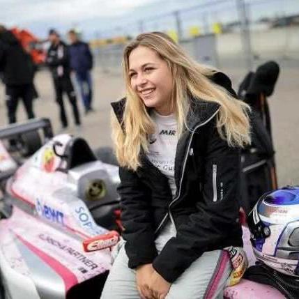 解锁人格解体二楼支线攻略：揭秘高效触发技巧