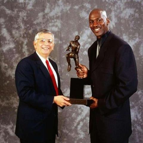 斯特恩大陆新手入门攻略：快速上手必备技巧解析