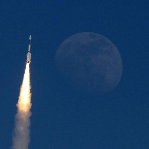 新英雄年代官网藏着多少玩家不知道的2025开服福利？独家攻略曝光！