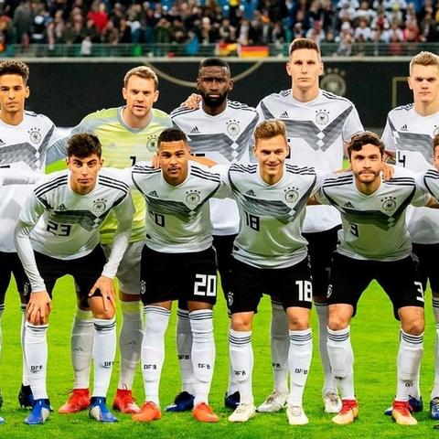 永恒之塔2026是免费游戏吗？内行人揭秘隐藏收费坑与省钱玩法