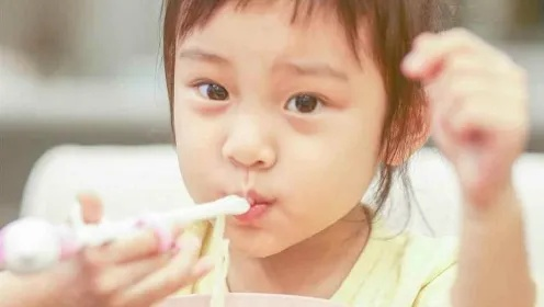 李小璐女儿甜馨属于哪种萌娃类型？3大热门育儿需求的精准匹配方案