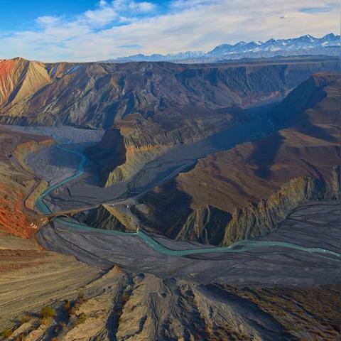 新手开局避坑，3天通关主线的核心技巧
